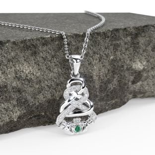 Bílé zlato pravý Diamant 0,015 cts pravý smaragd ,02 cts Irský náhrdelník Claddaghová keltský přívěsek