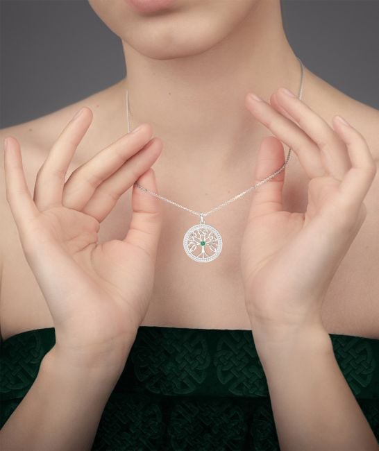 Gaelic pendant outlet