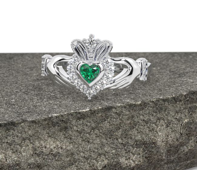 14k White Gold Solid Ladies Claddagh Ring 14k White Gold Solid Ladies Claddagh Ring