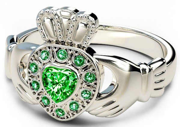 Genuine emerald claddagh ring online